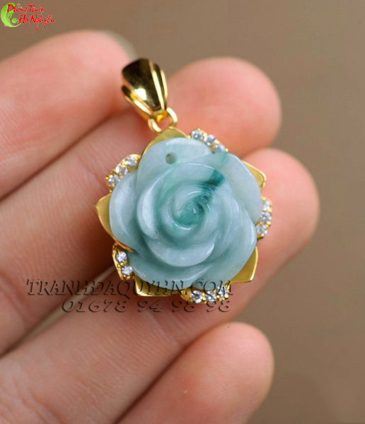 Mặt dây chuyền hoa mẫu đơn ngọc cẩm thạch jade -phong thủy hà nguyễn