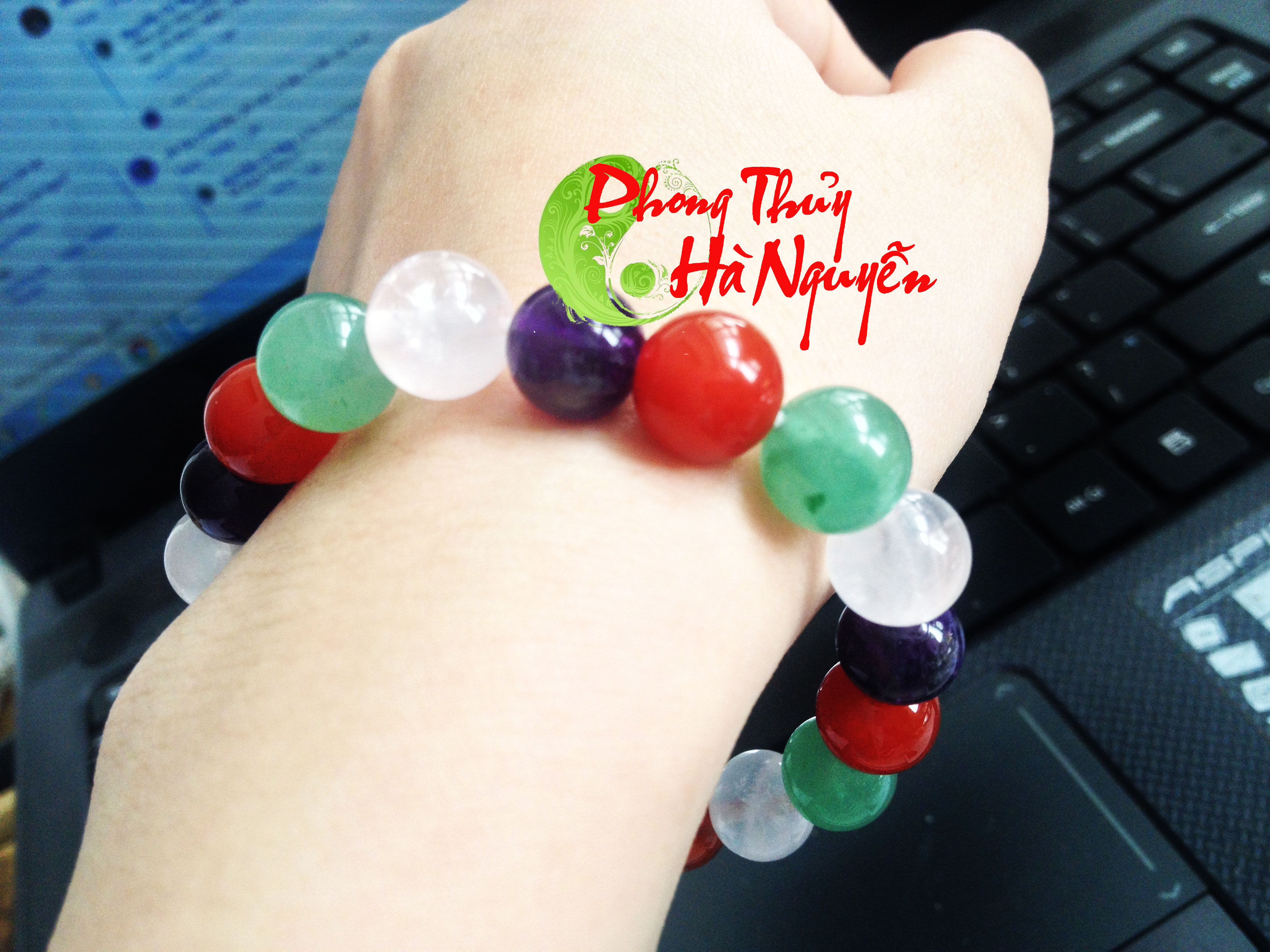 vòng tay đá thạch anh đa sắc